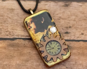 18 inch, Vintage Geometric Clock Man Cameo Pendant Unique Necklace - AB26