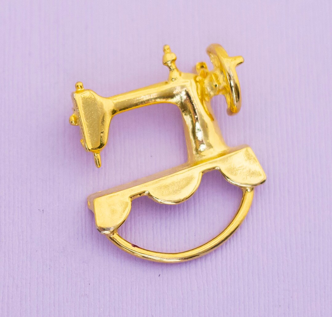Vintage Gold Tone Sewing Machine Brooch AB8 Etsy