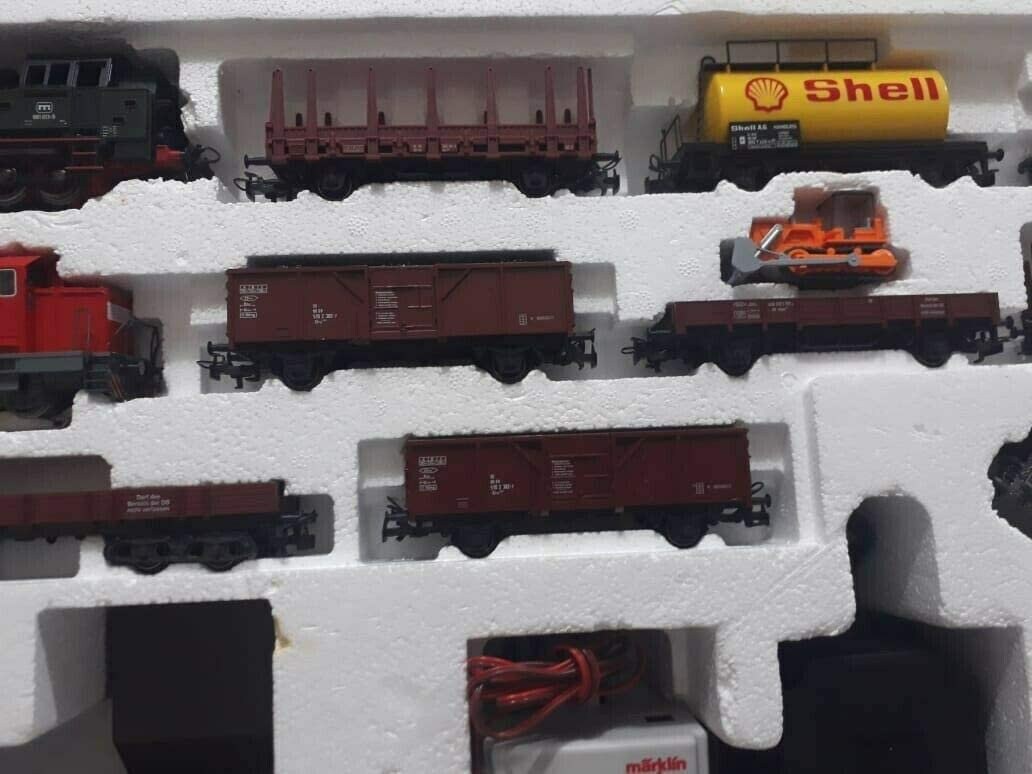 Marklin HO 29852 Delta-digital 2 Trains Starter Complete Set Marklin HO 29852 Delta-digital 2 Trains Starter Complete Set