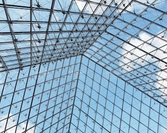 Pyramide du Louvre - Paeris France