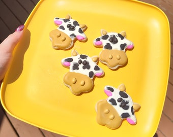 Cute cow cookies