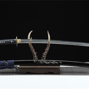 Espada Katana Samurai De Acero De Damasco Única Damasco Tsuba Dragón Saya