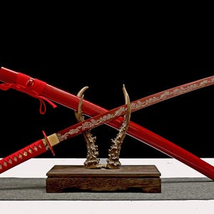 Miecz samurajski Katana, stal wysokowęglowa T10 z czerwonym wzorem