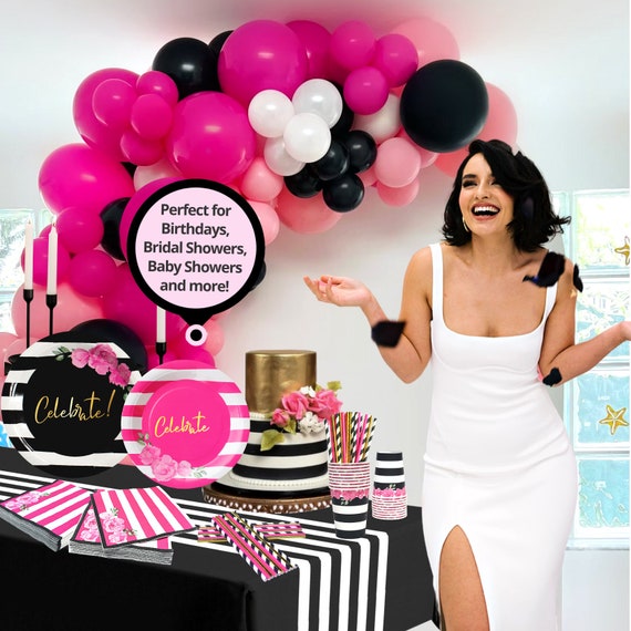 Décoration Fête Anniversaire Thème Sorcière - Bannière, Assiettes 7" & 9", Serviettes - Couleurs Rose Et Vert