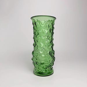 Mid Century Emerald Green Crinkle Glass Tall Vase by E.O. Brody Company. Made in Cleveland Ohio USA