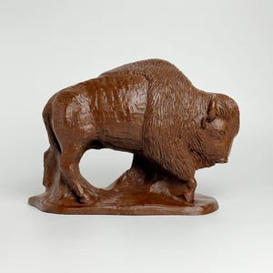 Vintage 1980’s Red Mill Manufactured Resin & Pecan Shell Bison Sculpture. Made the USA