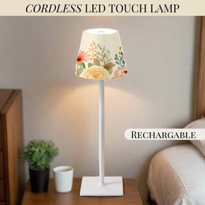 Cordless Table Lamp LED Touch Activated Desk Lamp Floral Rechargeable Lamp for Nightstand Dimmable Table Lamp Stepless Dimming By Touch Lamp