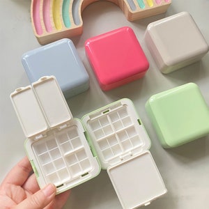 Mini caja de acuarela vacía, 24 rejillas, plástico, paleta portátil, contenedor hidratante para bocetos de pintura de viaje, almacenamiento de pigmentos de color para manualidades