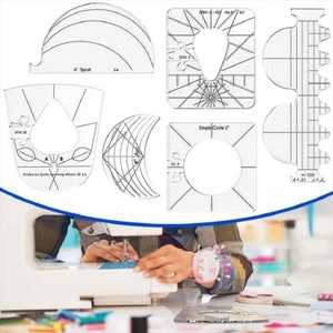 Peut inclure: Un ensemble de six gabarits de quilting en plastique transparent pour cr&eacute;er diff&eacute;rentes formes, notamment des cercles, des spirales et un cercle simple de 2 pouces. Les gabarits sont &eacute;tiquet&eacute;s avec des mesures en pouces.