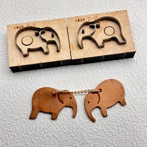 Moldes de chaveiro com design de elefante, lâmina de aço japonesa, placa de madeira, bolsa de couro para cartão, carteira de moedas, decoração de chaveiro, modelos de corte faça você mesmo