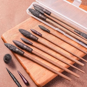 Keramik Textur Stick Werkzeuge, 9 Stück, Holzgriff Harz Spitze, Plüsch Rough Texturing Stifte, Soft Clay Keramik Oberfläche Styling Pinching Zubehör