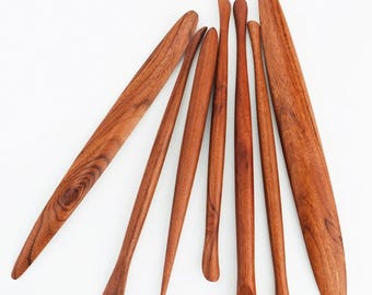 Clay Carving Knife Set, 7-Piece Wooden, Various Styles, Portable Pottery Sculpting Tools, Fine Detail Sculpture, Handcrafted Art Accessories
