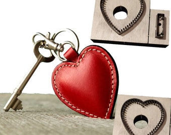 Heart Leather Cutting Die, 2Pcs, Metal Hollowed Punch Tool Set, Key Ring Decoration Mould, DIY Pendant, Bag Keychain Pattern Cutter