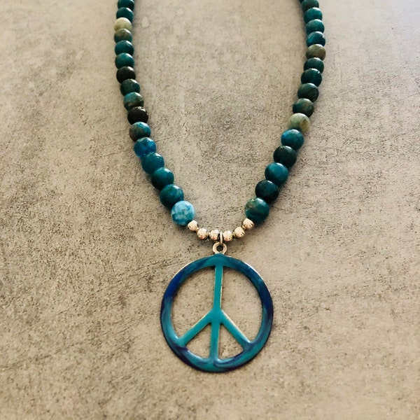 Collier "Peace and Love" en Apatite