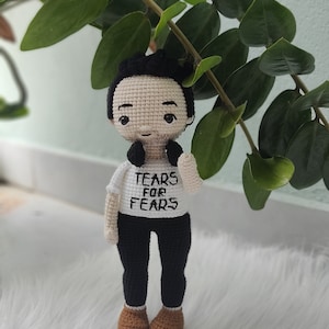 The man in the &quot;Tears for Fears&#39; T-shirt | crochet doll