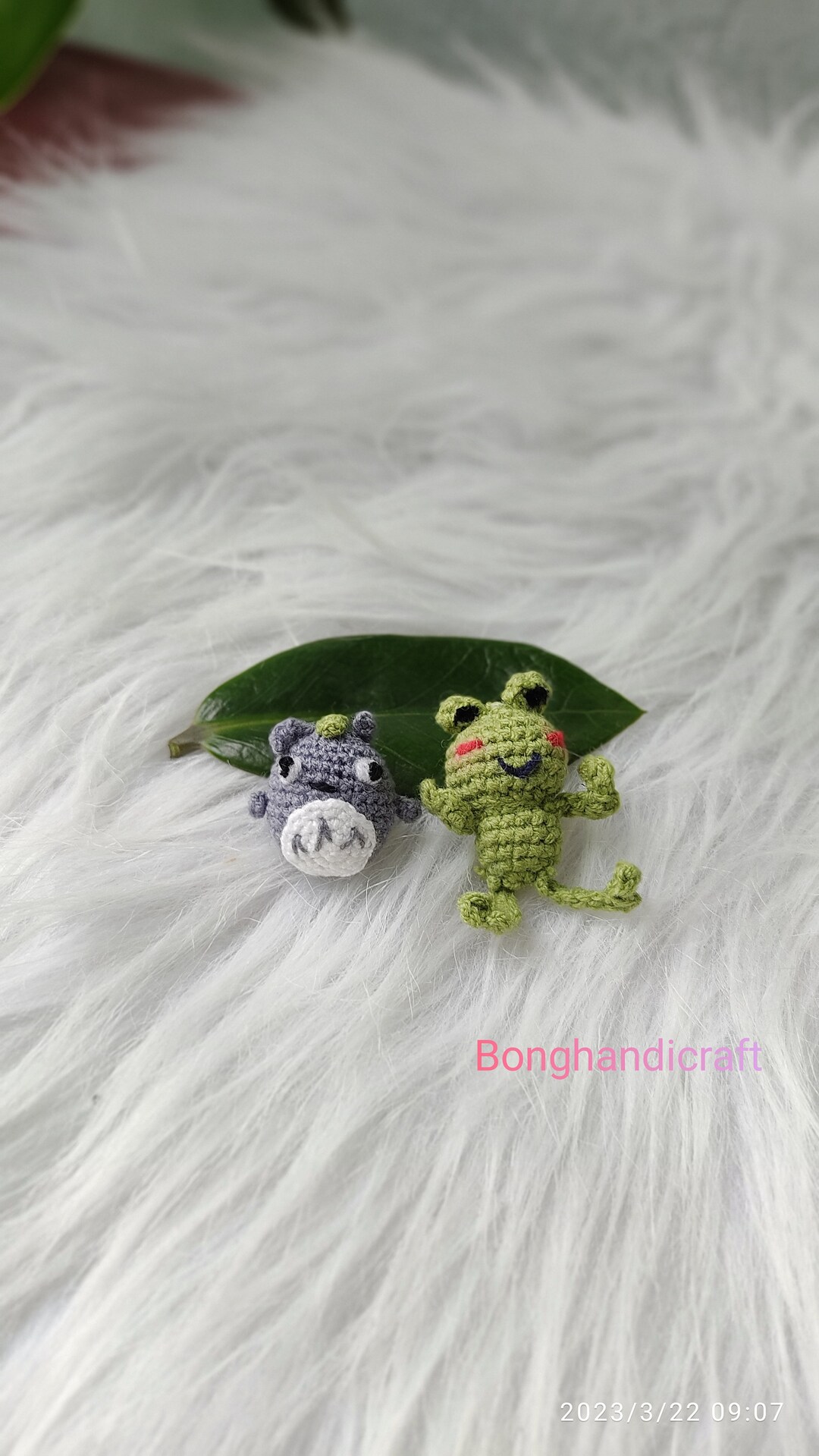 Micro Crochet Animals – Jem and Cozy