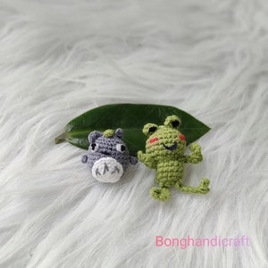 Micro crochet animals