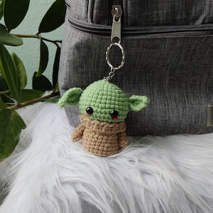 Baby Yoda nyckelring | Virkad Baby Yoda