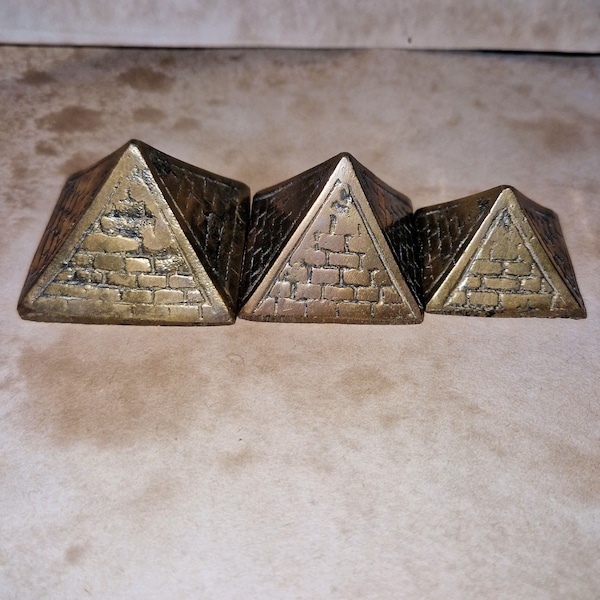 Lot 3 pyramides égyptiennes laiton gigogne vintage collection