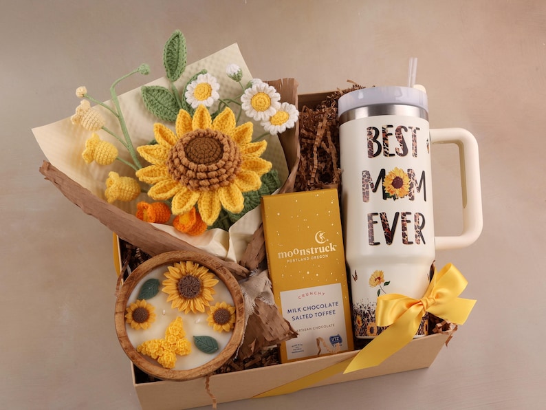 Mothers Day Gift with Flower, Cozy Gift Box for Mom, Custom Mom Gift, Gift Basket for Mom, Gift Set for Women Sunflower Bouquet