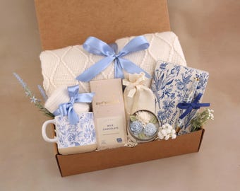 Organic Spa Self Care Box For Women, Friendship Gift, Cozy Hygge Basket