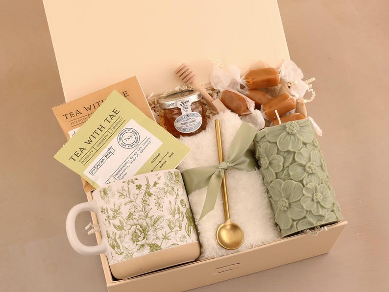 New Beginnings Box, Daisy mug and tile coaster set, New job gift, Coworker Leaving Gift, New house gift, Goodbye gift, Good luck, New start GreenFlowerMugSmall