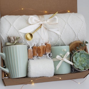 Care Package For Her, Birthday Gift Basket, Get Well Soon Gift, Gift Box For Women, Hygge Gift Box, Thinking Of You Gift, Self Care Package GreenPillarBlanke