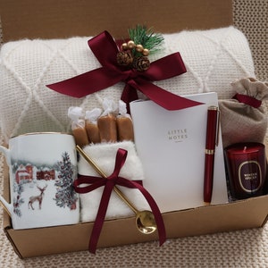 Christmas Gifts For Women, Christmas Gift Baskets, Hygge Gift Box For Friend, Mom, Sister, Holiday Self Care Gift Box DeerMug Burgundy