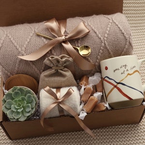 Sending Hugs Gift Box For Her, Birthday Gift, Self-Care, Comfort Care Package For Women, Sending Hugs And Love, Sympathy Gift OneDayAtTime Blanket