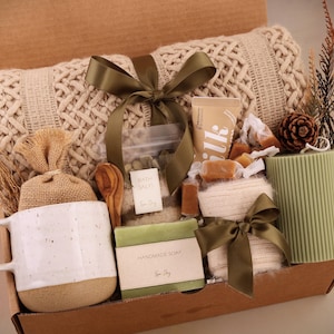 Self Care Gift Box, Sending Hugs Gift Box, Care Package For Her, Care Package Friend, Tea Gift Box, Cheer Up Gift Box, Thinking Of You Spa Green Candle
