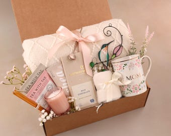 Mom Gift Basket, Mug, Candle, Chocolate, Tea, Cozy Blanket