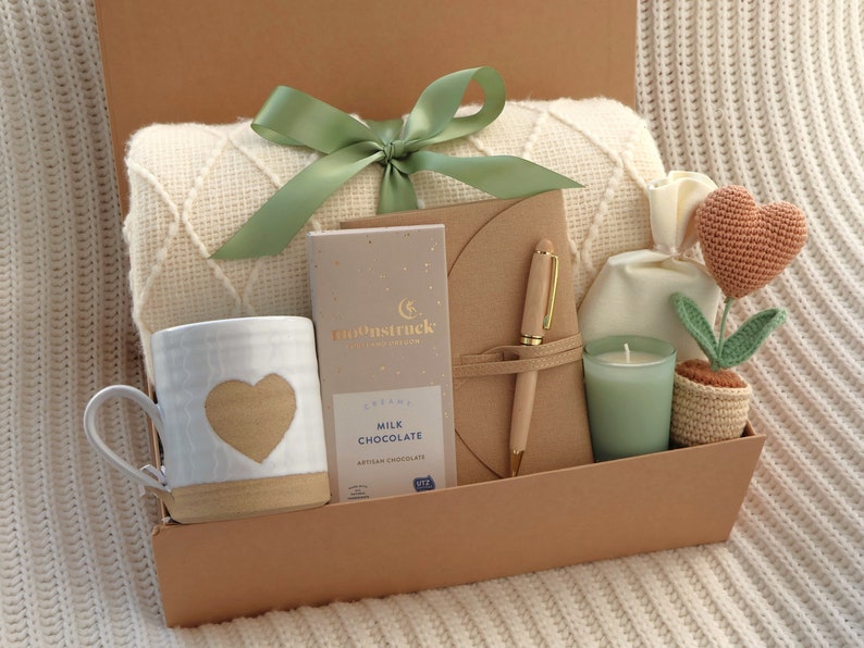 Cesta de regalo de spa para mimos del Día de la Madre, Caja de regalo personalizada del Día de la Madre, Regalo del Día de la Madre, Paquete de cuidado para ella Brown Heart