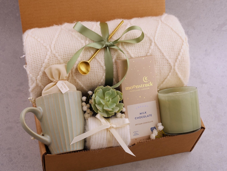 Gift Box For Her, Gift For Mom, Sending A Hug, Thinking Of You, Thank You Gift, Birthday Gift Box, Hygge Gift, Care Package, Gift For Women Sage Candle Succ