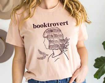Booktrovert T-Shirt: Book Lover Gift, Introvert Tee