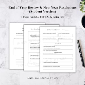 Peut inclure: Trois pages PDF imprimables intitulées "Bilan de fin d'année et résolutions du nouvel an (version étudiant)". Les pages blanches comportent du texte noir, avec des questions pour la réflexion et la définition d'objectifs. Un stylo noir et une tasse de café sont en arrière-plan.