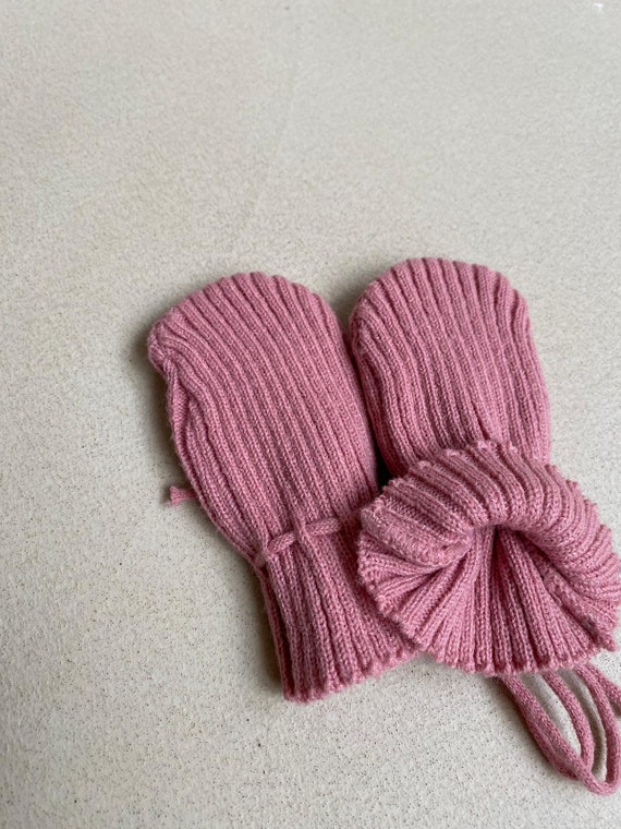 1 year VINTAGE 80s dusty pink knitted mittens for… - image 4