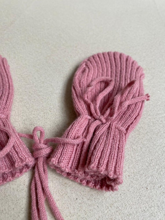 1 year VINTAGE 80s dusty pink knitted mittens for… - image 3