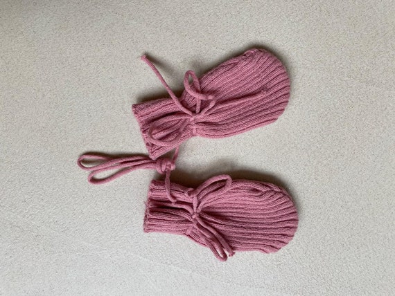1 year VINTAGE 80s dusty pink knitted mittens for… - image 6