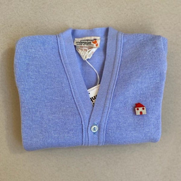 6/7 years VINTAGE 70s knitted kids jacket light blue color, new with tags, beautiful frontal house detail button, little kid fashion
