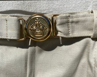 5/6 años - pantalón acampanado vintage años 70 de inspiración marinera en tono kakhi con hebilla real dorada