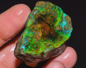 エチオピアンファイヤーオパール 原石 ファイヤーオパール原石（エチオピア セミンショワ メゾゾ産）EO-040
