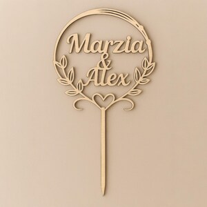 Cake Topper In Legno Personalizzato con Nomi e Fiori – Decorazione Torta Matrimonio – Topper Nozze, Compleanni – Evento Speciale – Mr & Mrs
