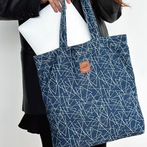 Opvouwbare boodschappentas: handvatten met verschillende lengtes, met zak, denim met patroon, streetstyle