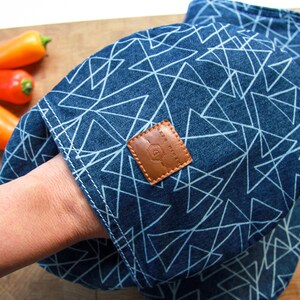 Unique Double Oven Mitts, 3 finger tips Towels for Modern Home, Woven Potholder, Handmade Housewarming or New Home Gift, Kitchen accessories - denim poholder on the hand, like aglove
