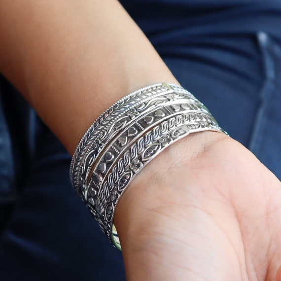 925 Silver Bangle, Buy 5 for 1 Free Bangle Gift, Beautiful Bangle, Leaf & Flower Designer Bangle, Heart Design Bangle, Half Round Bangle 925 Silver Bangle, Buy 5 for 1 Free Bangle Gift, Beautiful Bangle, Leaf & Flower Designer Bangle, Heart Design Bangle, Half Round Bangle