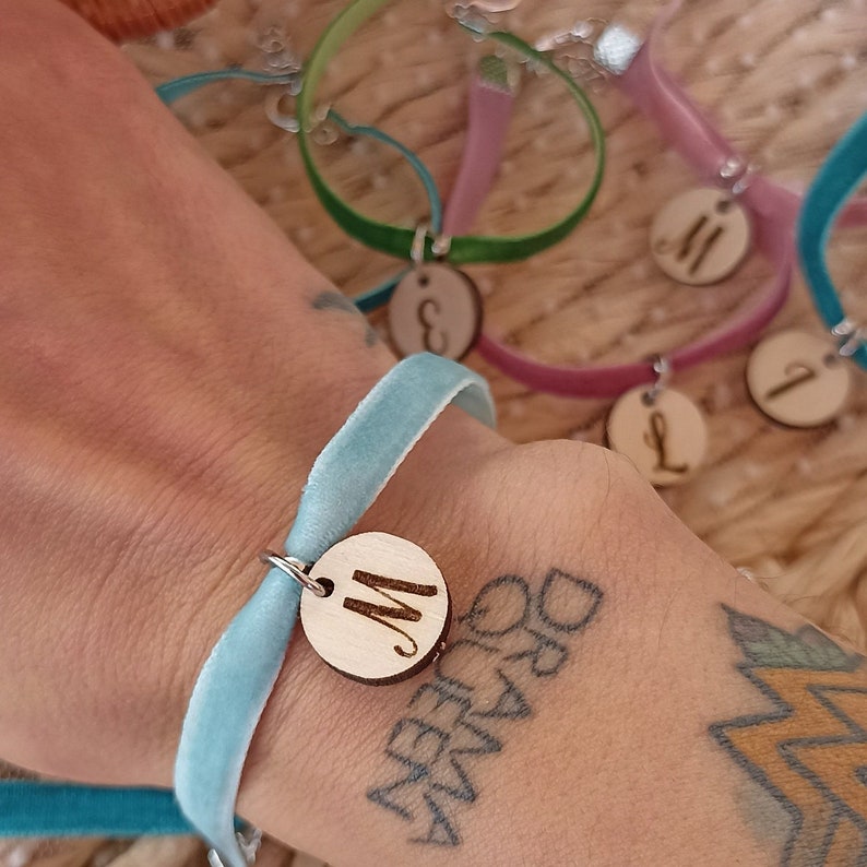 Set de pulseras personalizadas para damas de honor y amigas imagen 6