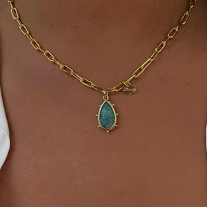 ammazonite almond necklace paper clip necklace gold necklace classy necklafe blue stone becklace