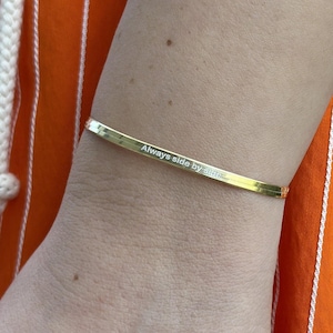Bracelet en argent sterling gravé - Prénom personnalisé, cadeau ajustable pour la Fête des Mères