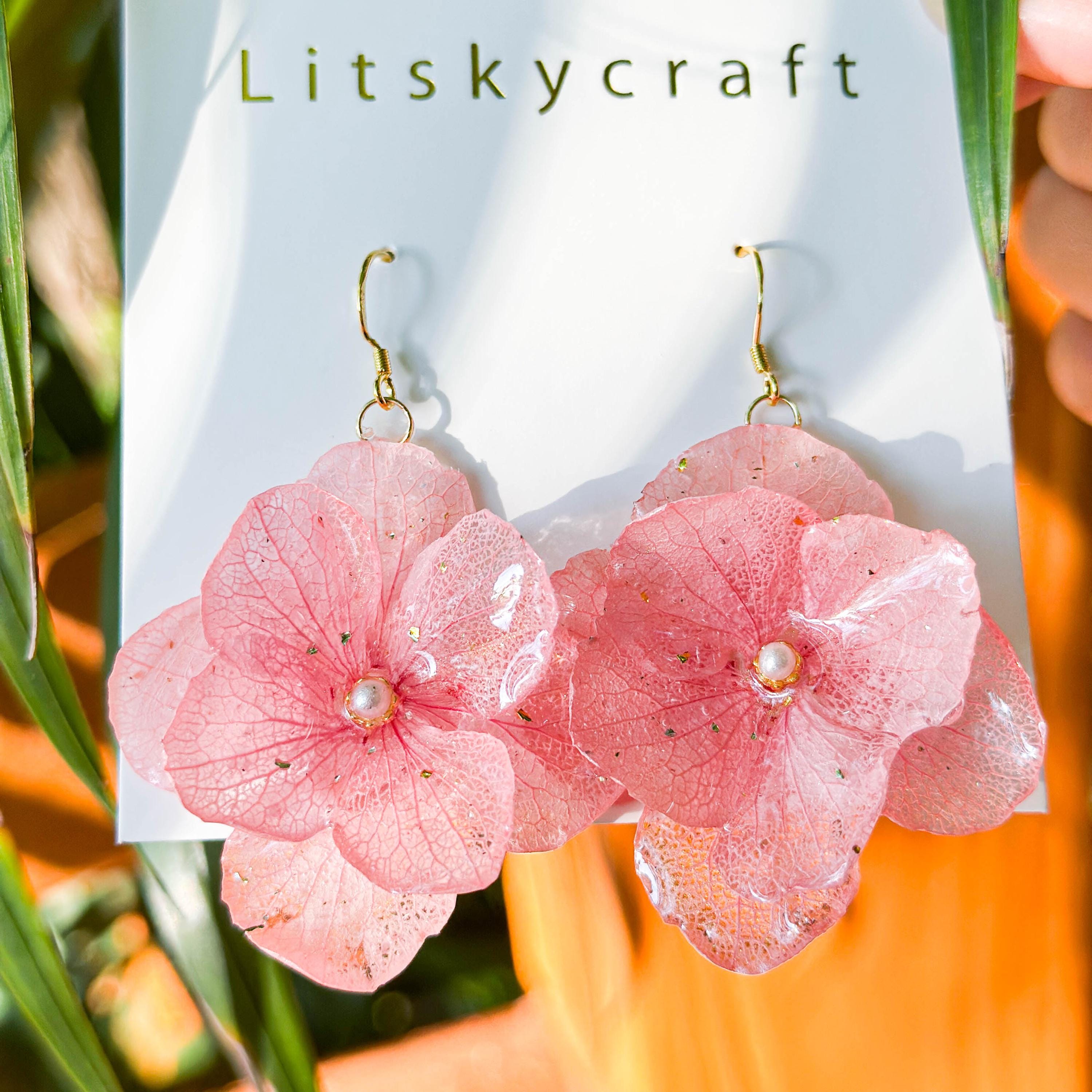 Real Hydrangea Flower Earrings, Handmade Pressed Hydrangea Flower Resin Earrings, Dried Flower Dangle Drop Earrings, Christmas Gift For Her