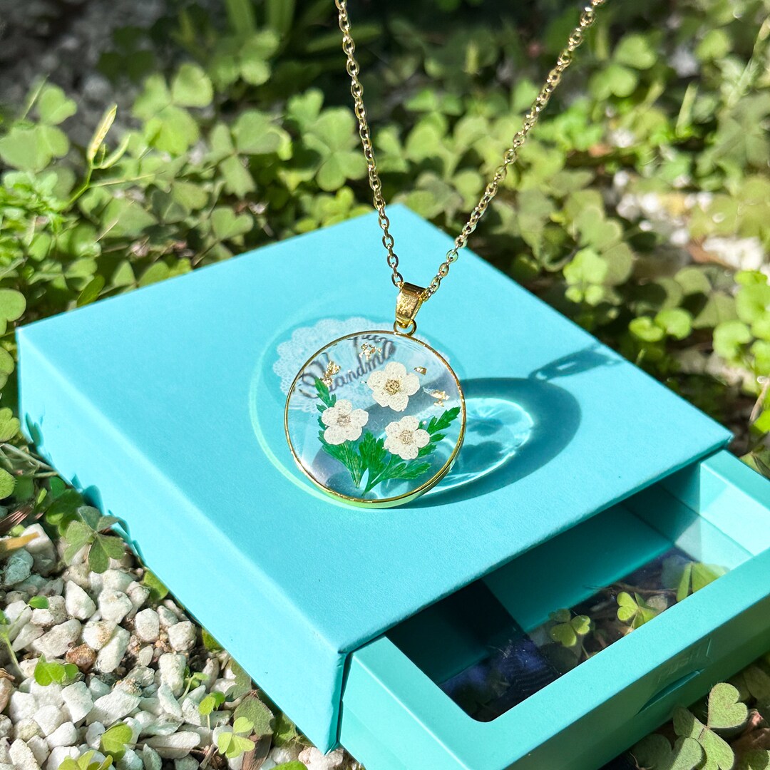 Monthly Real Flower Resin Necklace Dried Flower Necklace Etsy